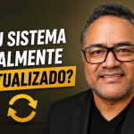 Imagen destacada sobre actualización de sistemas contables, mostrando a un consultor profesional junto a un símbolo de actualización para representar la importancia de verificar reinstalables y mantener el sistema actualizado.