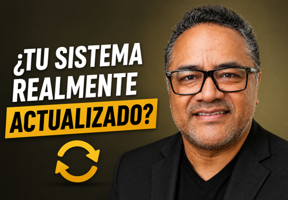 Imagen destacada sobre actualización de sistemas contables, mostrando a un consultor profesional junto a un símbolo de actualización para representar la importancia de verificar reinstalables y mantener el sistema actualizado.